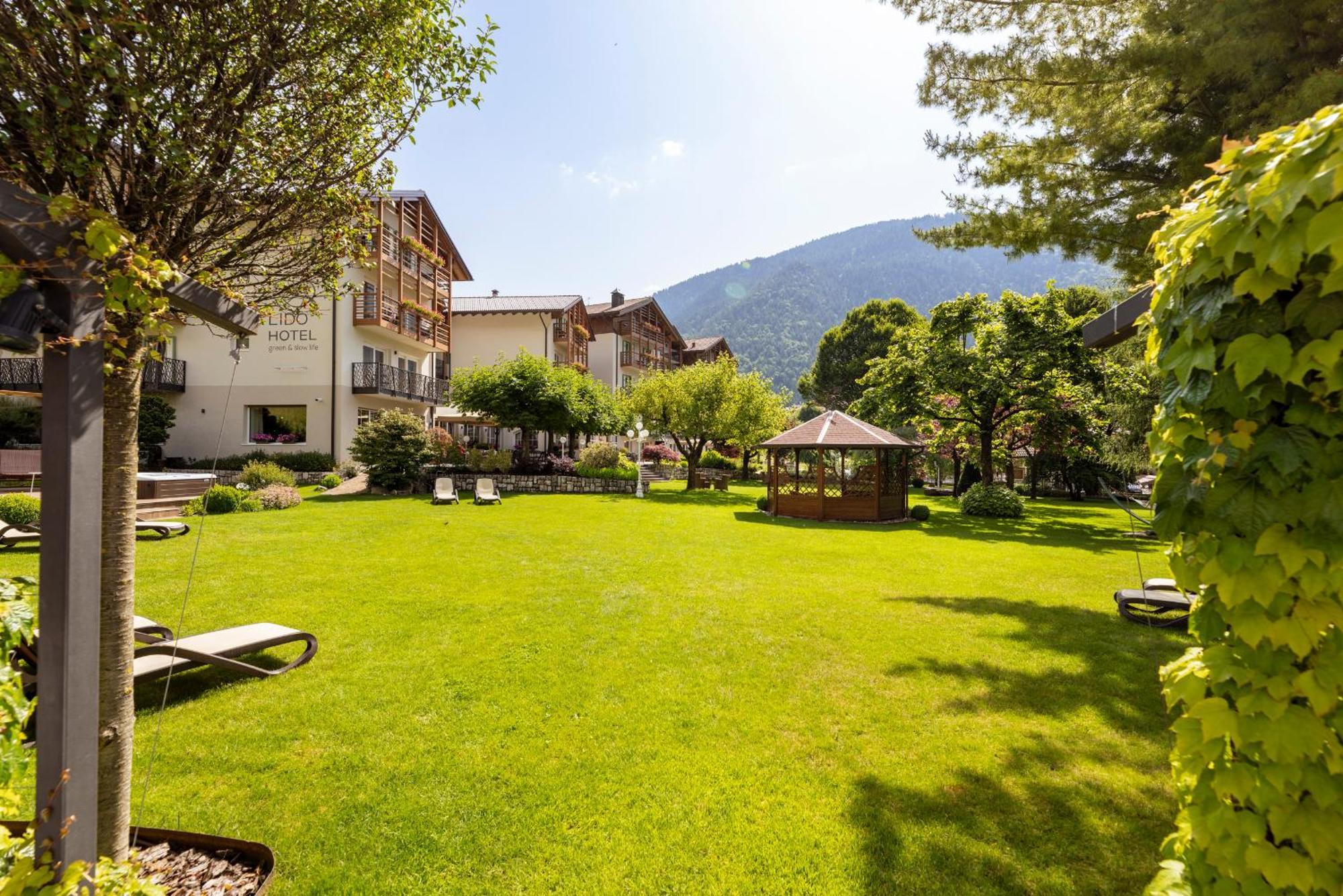 Lido Green&Slow Life Hotel Molveno Buitenkant foto